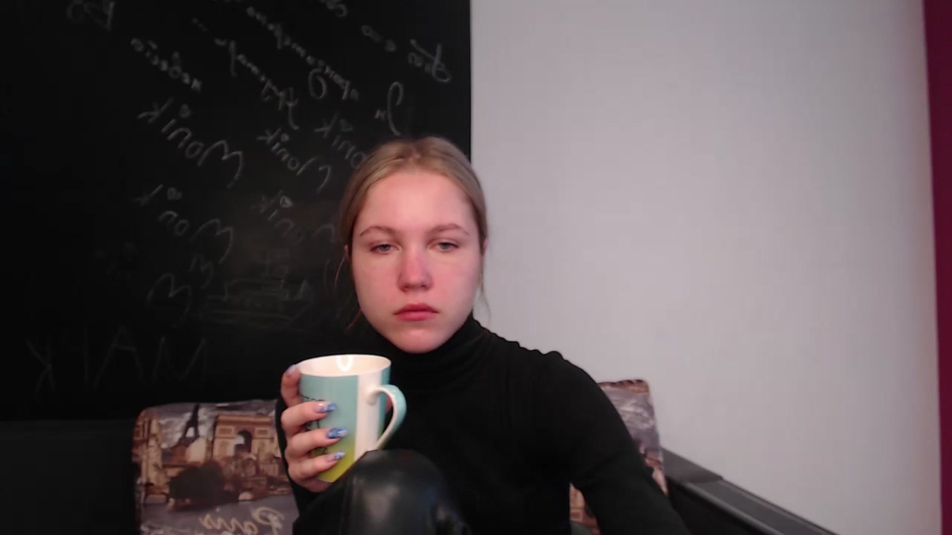 Gallery image thumbnail from Kate_Lewiss's myfreecams stream on, 03/20/2024, 08:17 image 4 of 20