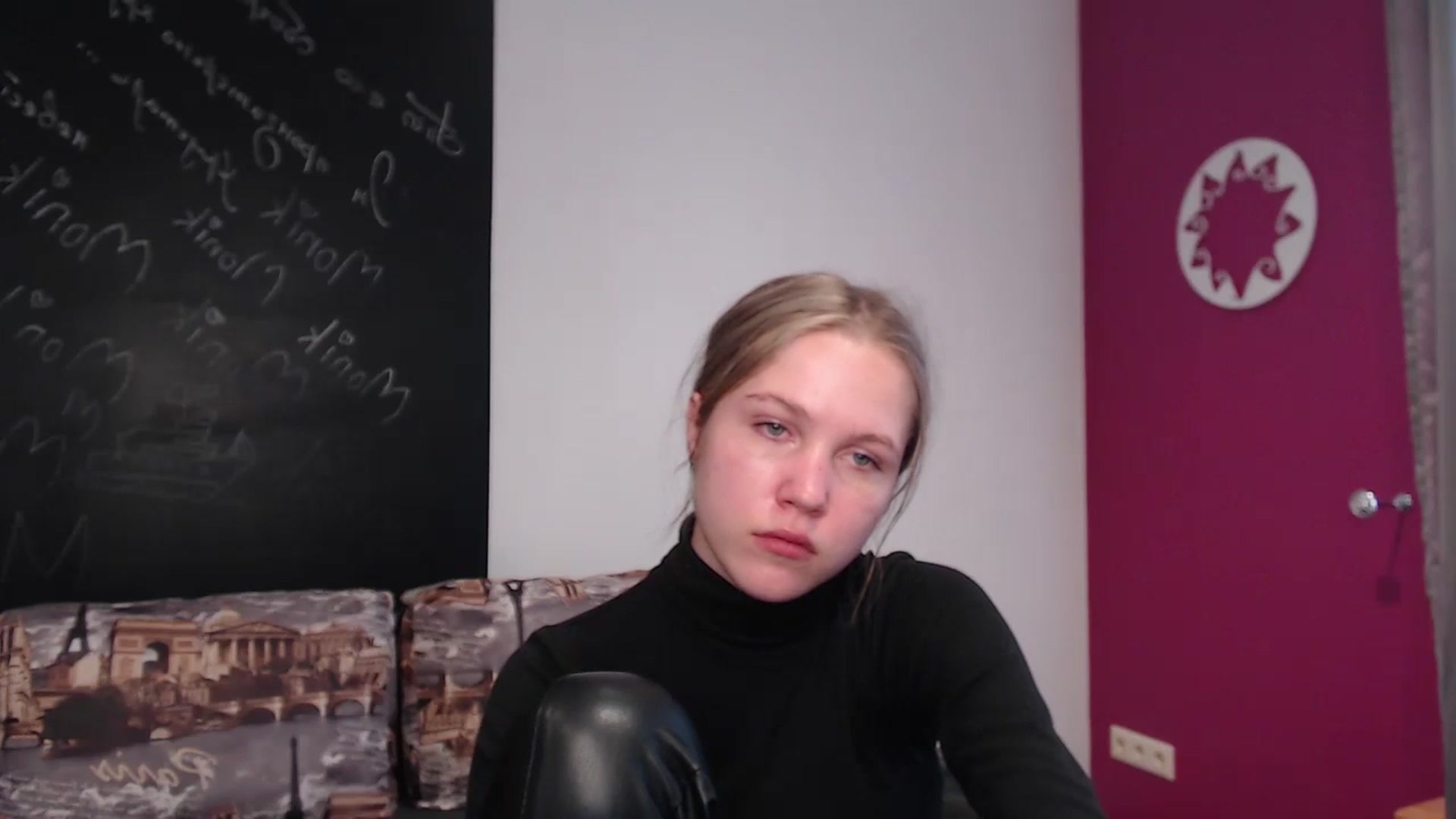 Gallery image thumbnail from Kate_Lewiss's myfreecams stream on, 03/20/2024, 12:00 image 18 of 20