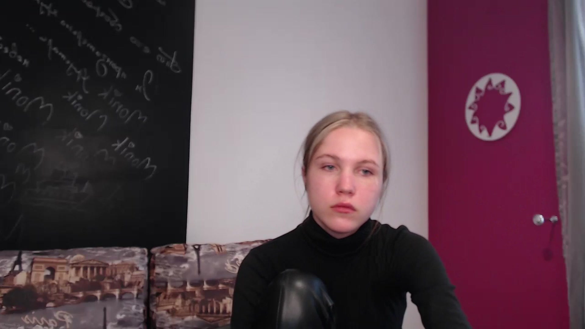 Gallery image thumbnail from Kate_Lewiss's myfreecams stream on, 03/20/2024, 12:00 image 3 of 20