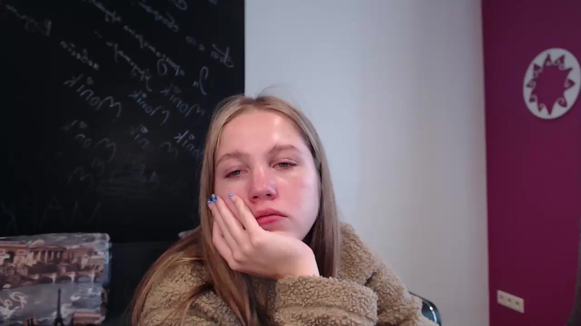 Gallery image thumbnail from Kate_Lewiss's myfreecams stream on, 03/21/2024, 11:35 image 5 of 20