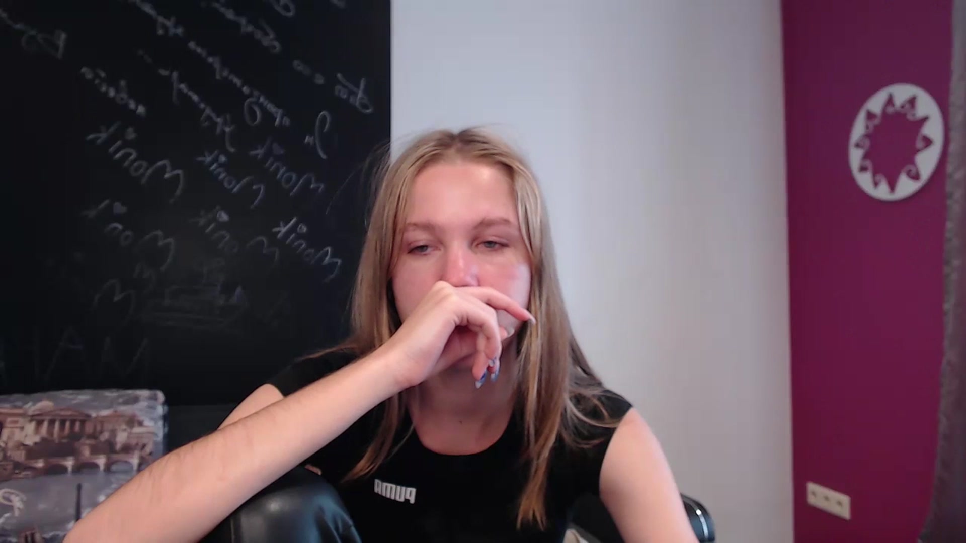Gallery image thumbnail from Kate_Lewiss's myfreecams stream on, 03/21/2024, 11:35 image 18 of 20