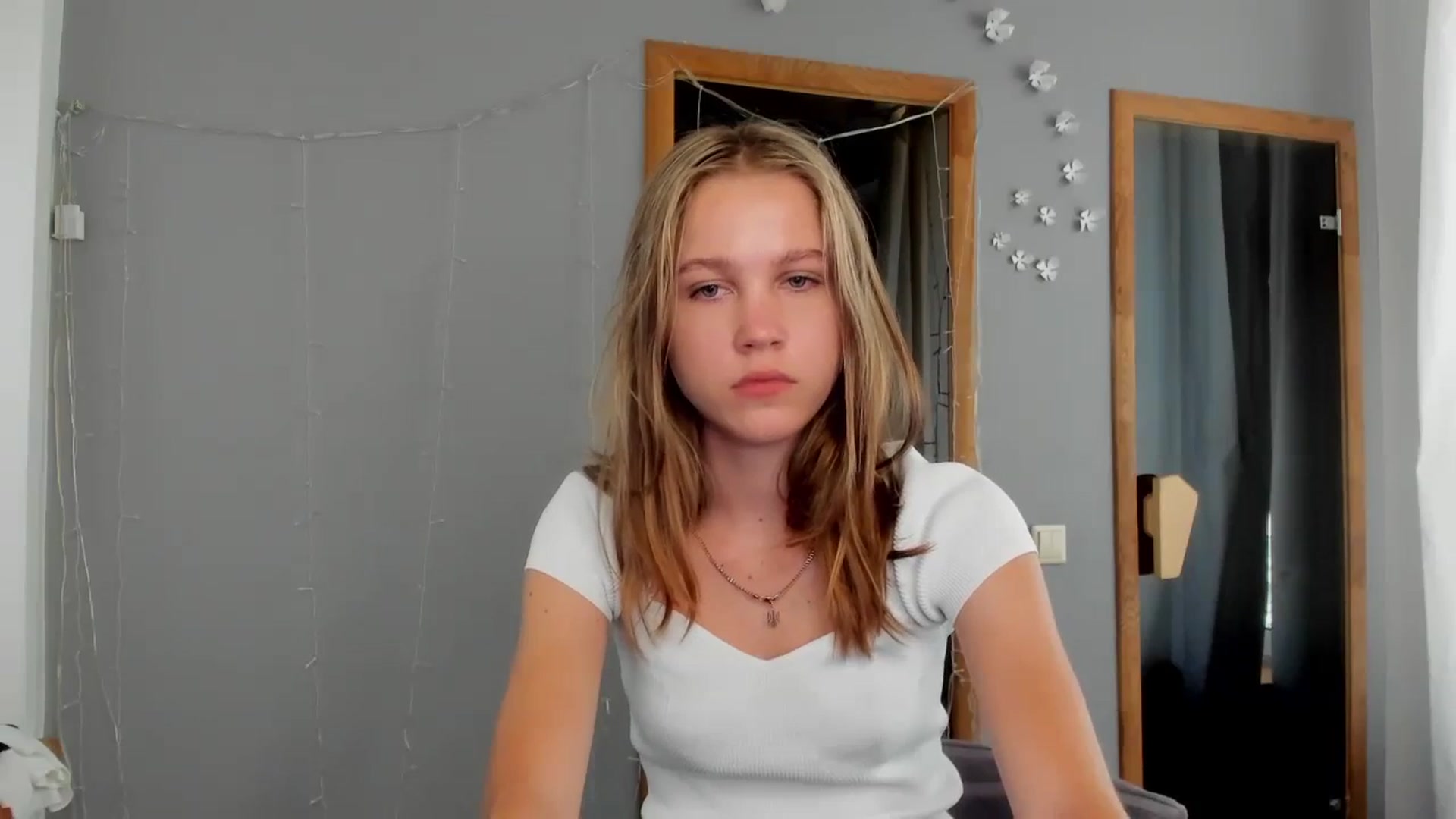 Gallery image thumbnail from Kate_Lewiss's myfreecams stream on, 03/24/2024, 09:32 image 16 of 20