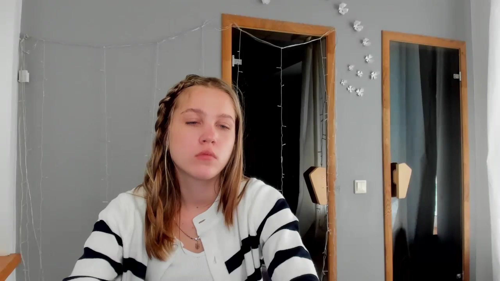 Gallery image thumbnail from Kate_Lewiss's myfreecams stream on, 03/24/2024, 09:32 image 2 of 20