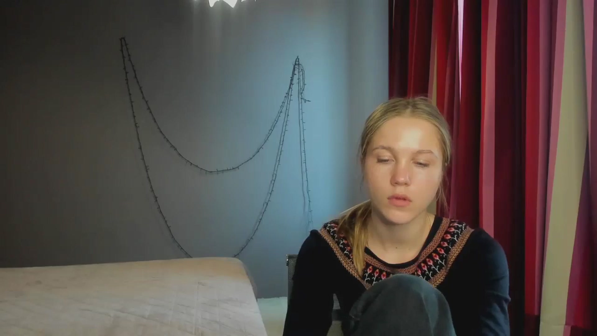 Gallery image thumbnail from Kate_Lewiss's myfreecams stream on, 03/25/2024, 10:03 image 8 of 20
