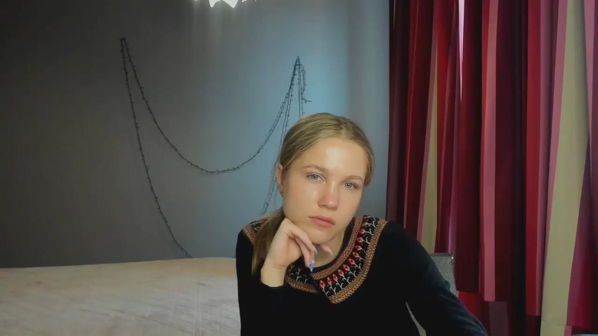 Gallery image thumbnail from Kate_Lewiss's myfreecams stream on, 03/25/2024, 10:03 image 14 of 20