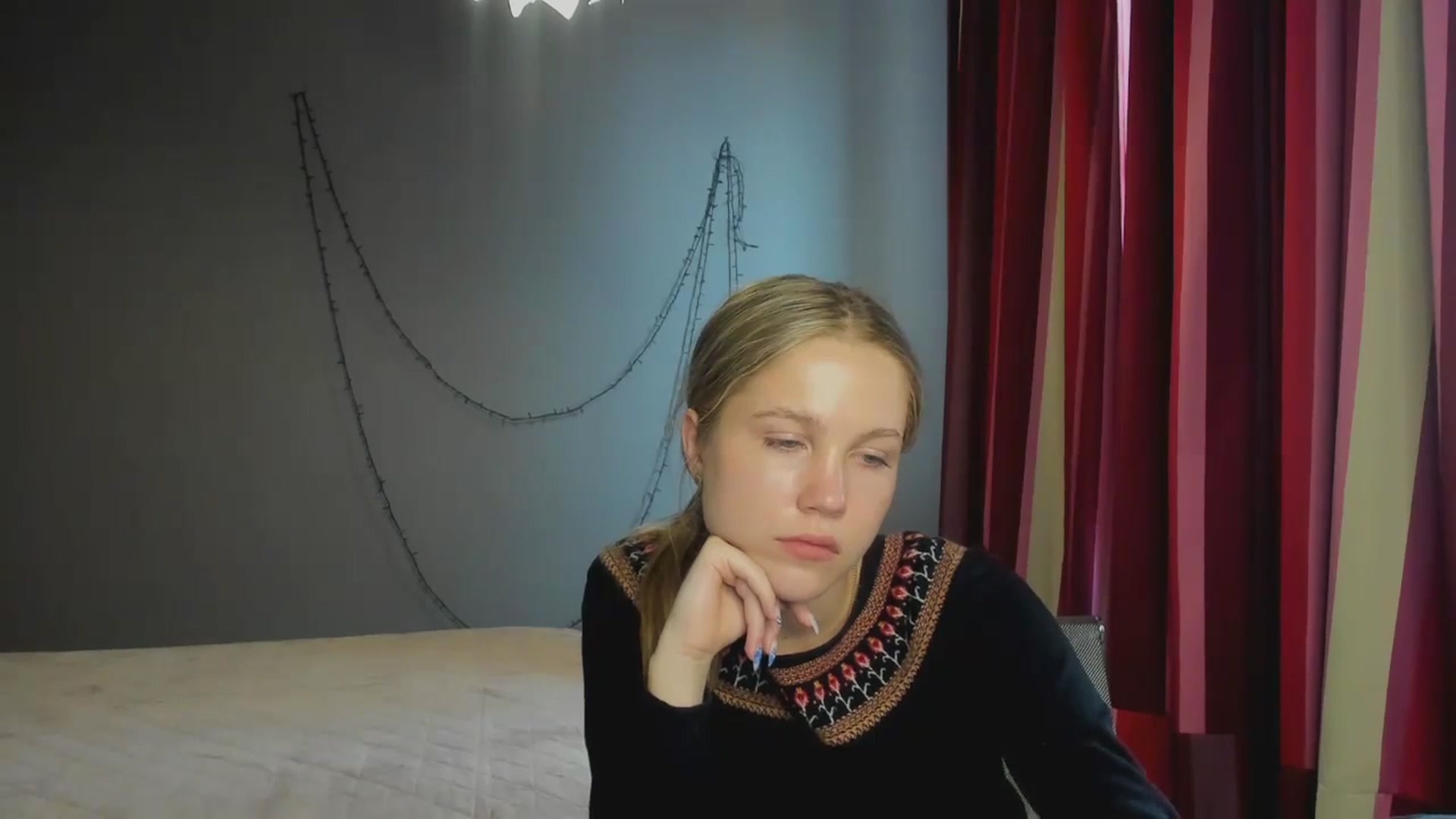 Gallery image thumbnail from Kate_Lewiss's myfreecams stream on, 03/25/2024, 10:03 image 15 of 20