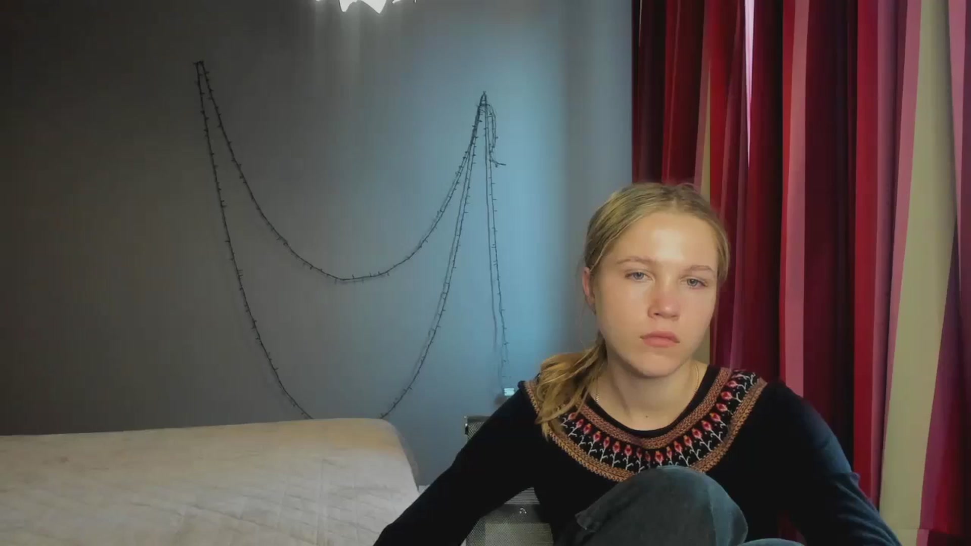 Gallery image thumbnail from Kate_Lewiss's myfreecams stream on, 03/25/2024, 10:03 image 17 of 20