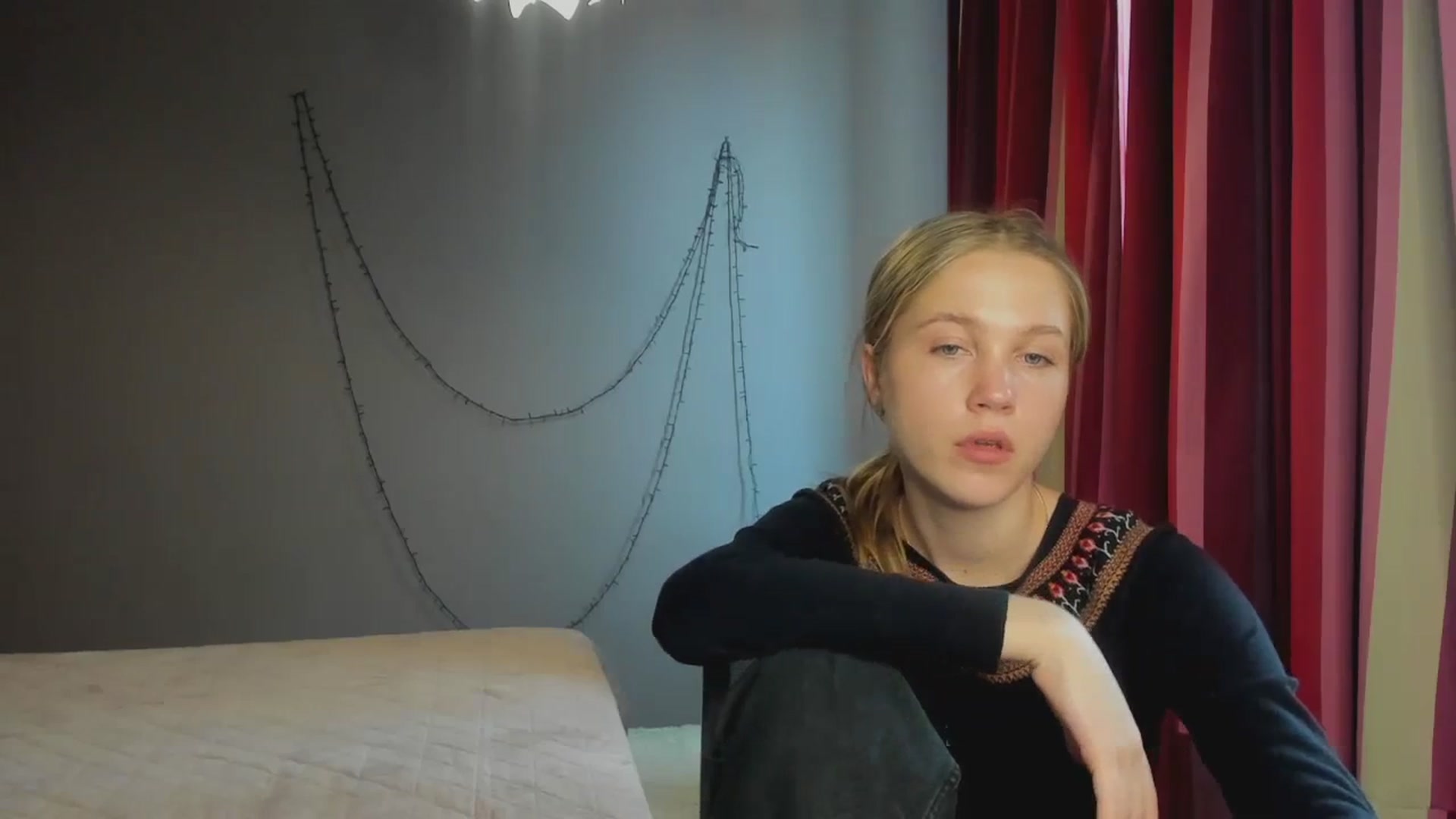 Gallery image thumbnail from Kate_Lewiss's myfreecams stream on, 03/25/2024, 10:03 image 7 of 20