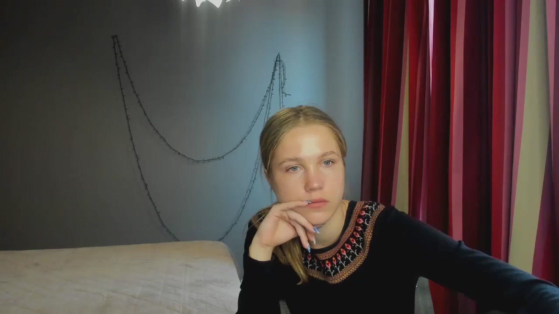 Gallery image thumbnail from Kate_Lewiss's myfreecams stream on, 03/25/2024, 10:03 image 12 of 20