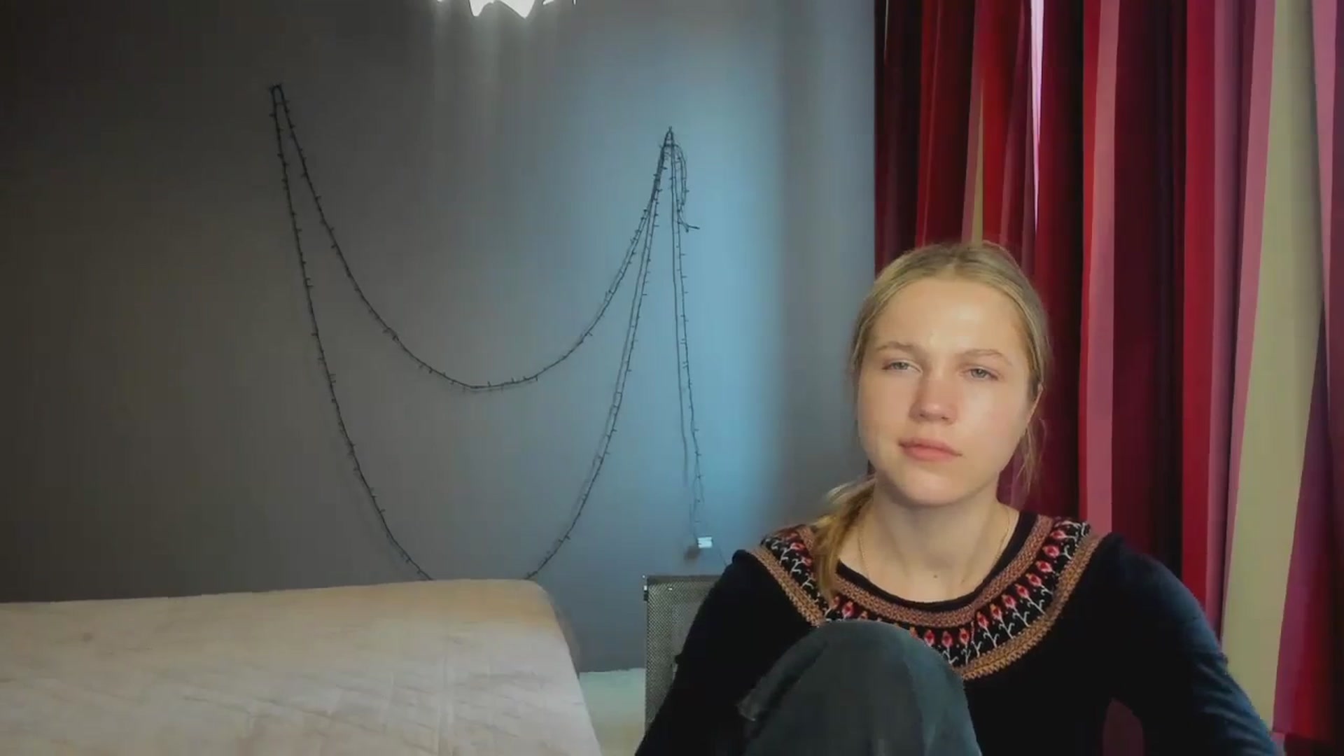 Gallery image thumbnail from Kate_Lewiss's myfreecams stream on, 03/25/2024, 10:03 image 19 of 20
