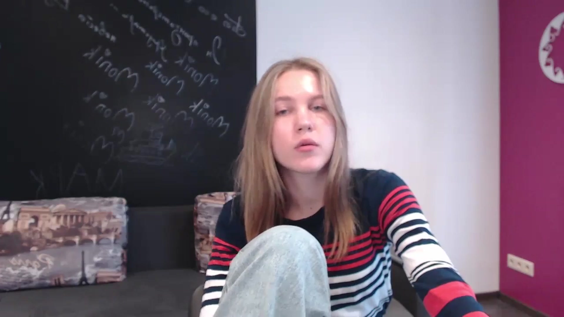Gallery image thumbnail from Kate_Lewiss's myfreecams stream on, 03/27/2024, 12:00 image 13 of 20