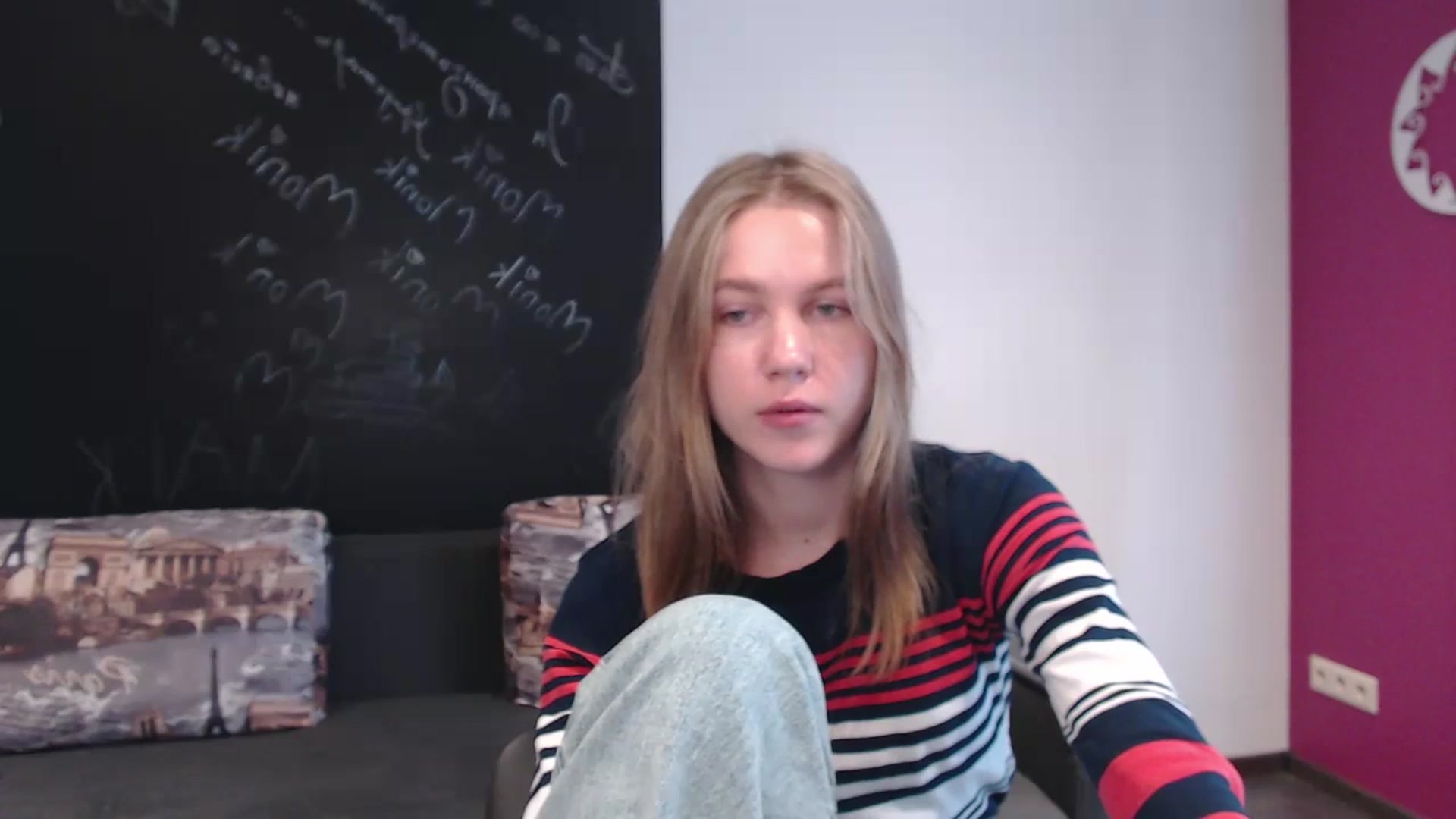 Gallery image thumbnail from Kate_Lewiss's myfreecams stream on, 03/27/2024, 12:00 image 14 of 20