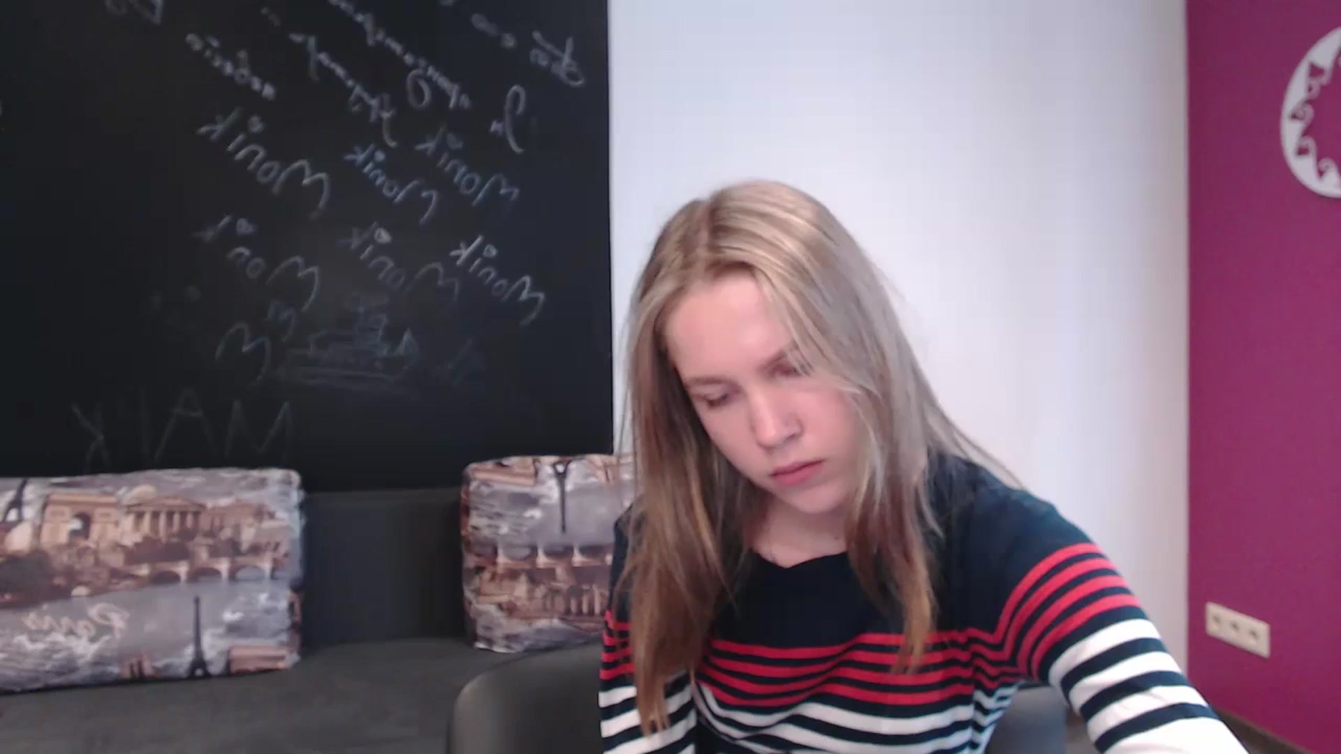Gallery image thumbnail from Kate_Lewiss's myfreecams stream on, 03/27/2024, 12:00 image 19 of 20