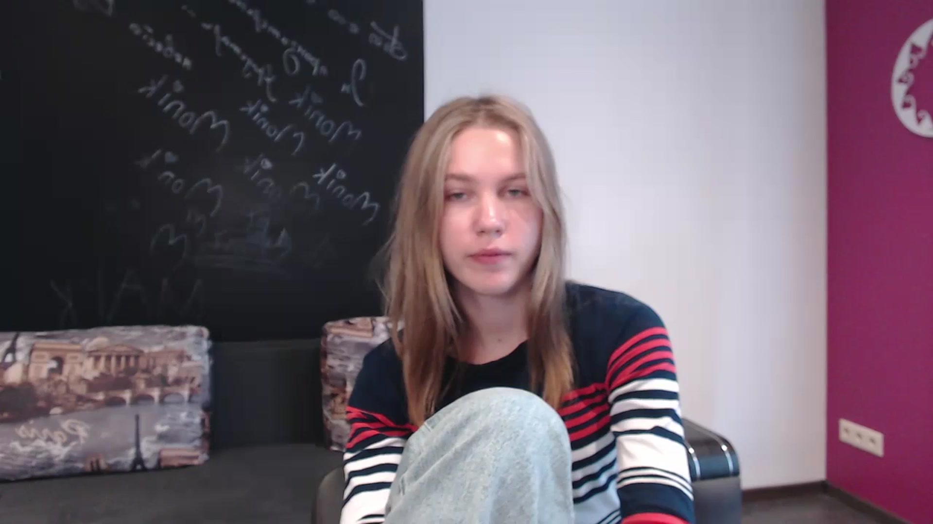 Gallery image thumbnail from Kate_Lewiss's myfreecams stream on, 03/27/2024, 12:00 image 16 of 20
