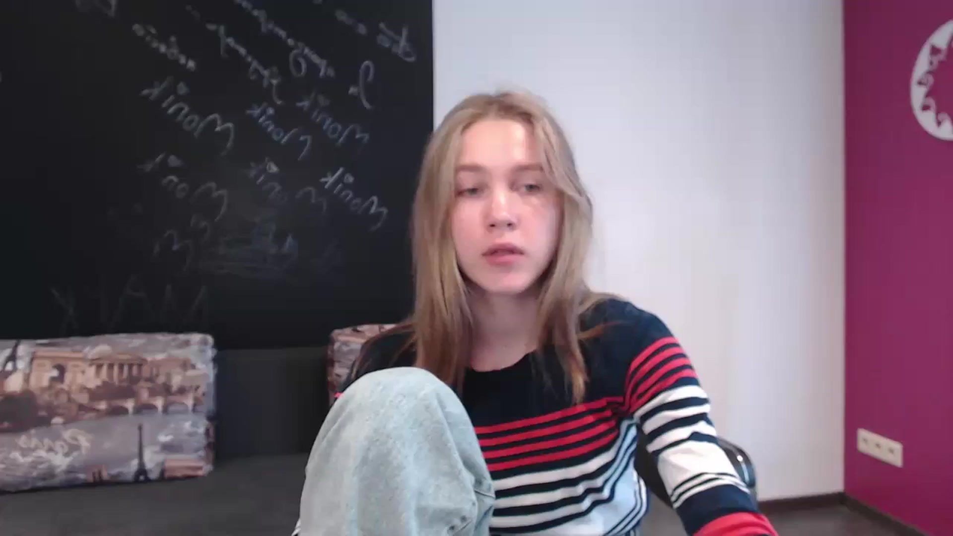 Gallery image thumbnail from Kate_Lewiss's myfreecams stream on, 03/27/2024, 12:00 image 1 of 20