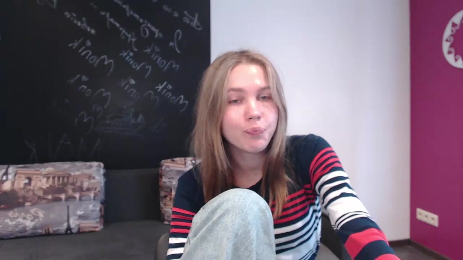 Gallery image thumbnail from Kate_Lewiss's myfreecams stream on, 03/27/2024, 12:00 image 12 of 20