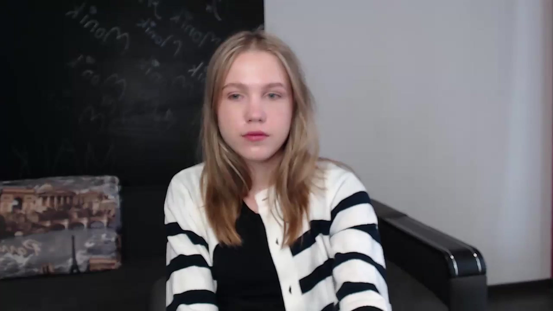 Gallery image thumbnail from Kate_Lewiss's myfreecams stream on, 03/28/2024, 08:53 image 14 of 20
