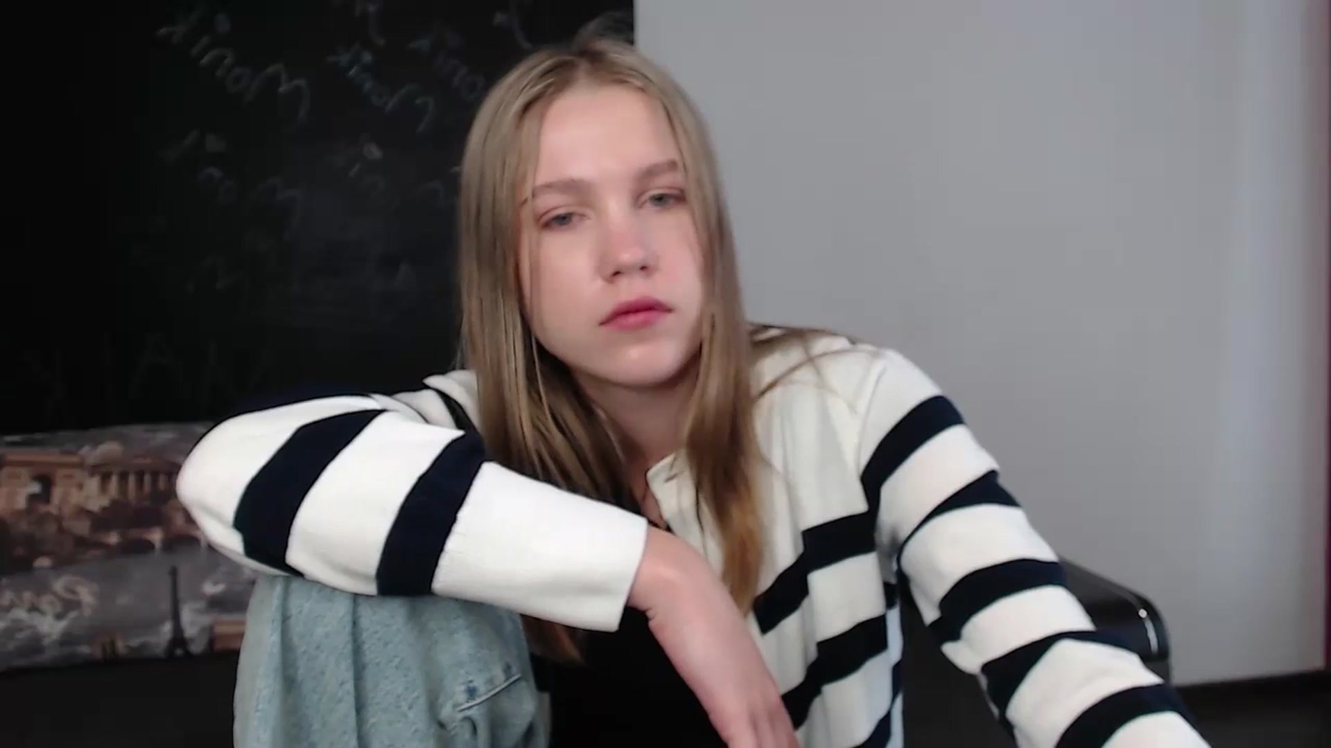 Gallery image thumbnail from Kate_Lewiss's myfreecams stream on, 03/28/2024, 08:53 image 3 of 20