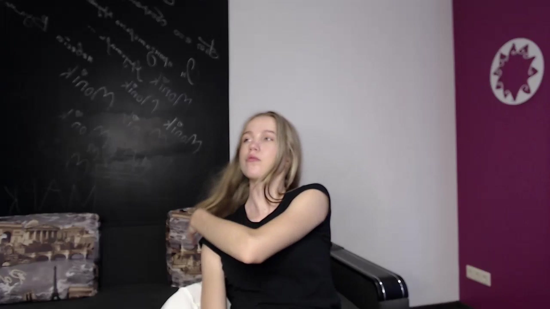 Gallery image thumbnail from Kate_Lewiss's myfreecams stream on, 03/28/2024, 12:02 image 18 of 20