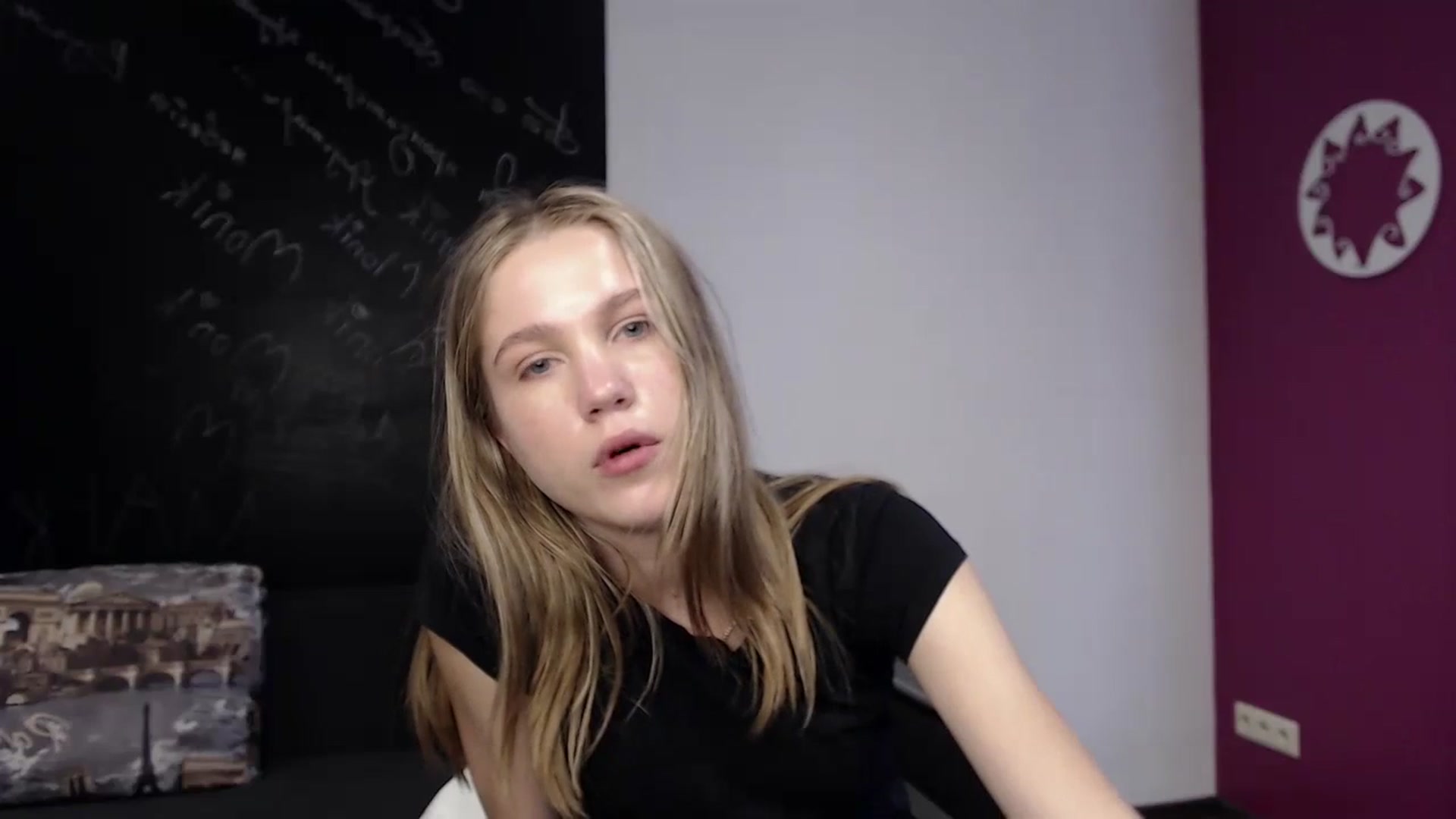 Gallery image thumbnail from Kate_Lewiss's myfreecams stream on, 03/28/2024, 12:02 image 17 of 20