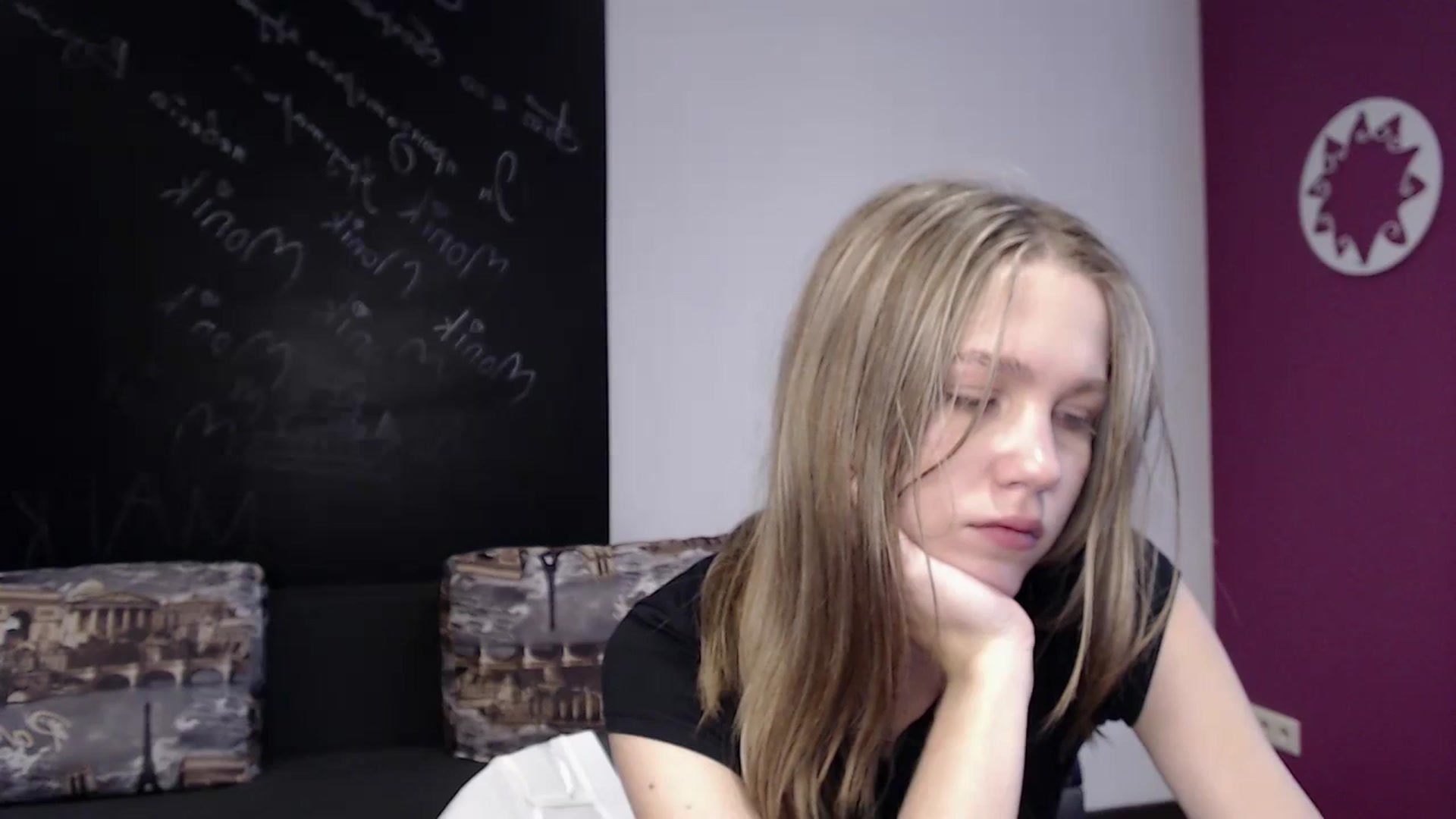 Gallery image thumbnail from Kate_Lewiss's myfreecams stream on, 03/28/2024, 12:02 image 9 of 20