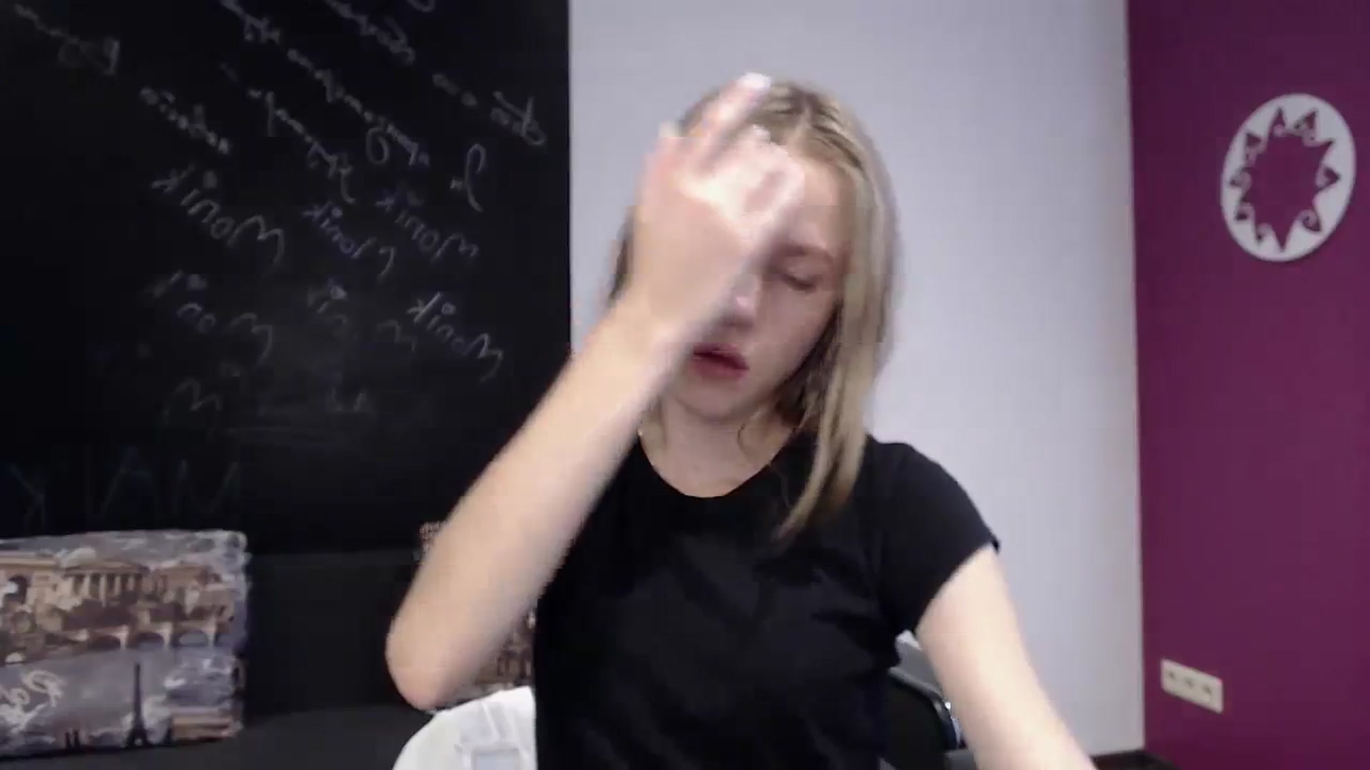 Gallery image thumbnail from Kate_Lewiss's myfreecams stream on, 03/28/2024, 12:02 image 19 of 20