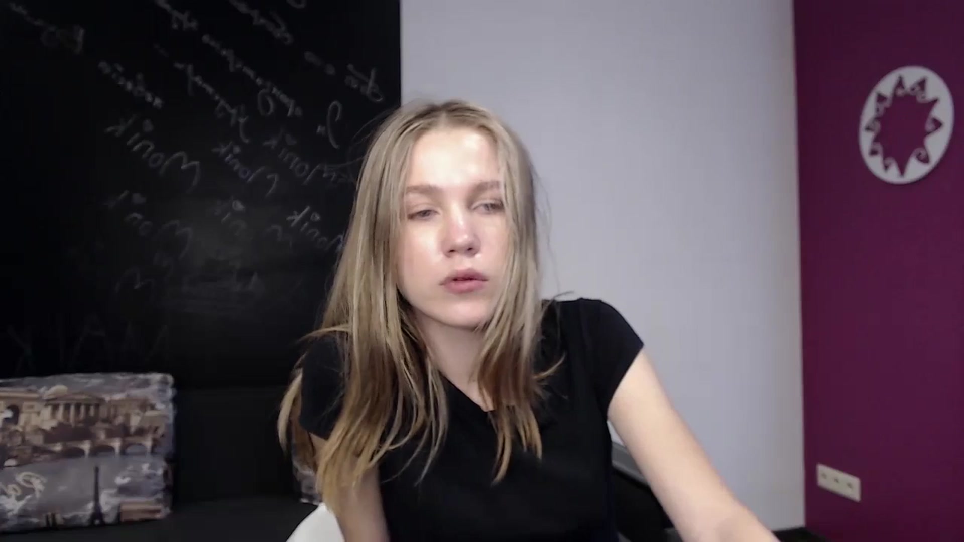 Gallery image thumbnail from Kate_Lewiss's myfreecams stream on, 03/28/2024, 12:02 image 15 of 20