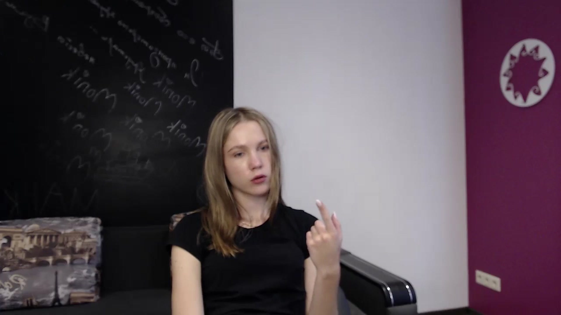 Gallery image thumbnail from Kate_Lewiss's myfreecams stream on, 03/28/2024, 12:02 image 4 of 20