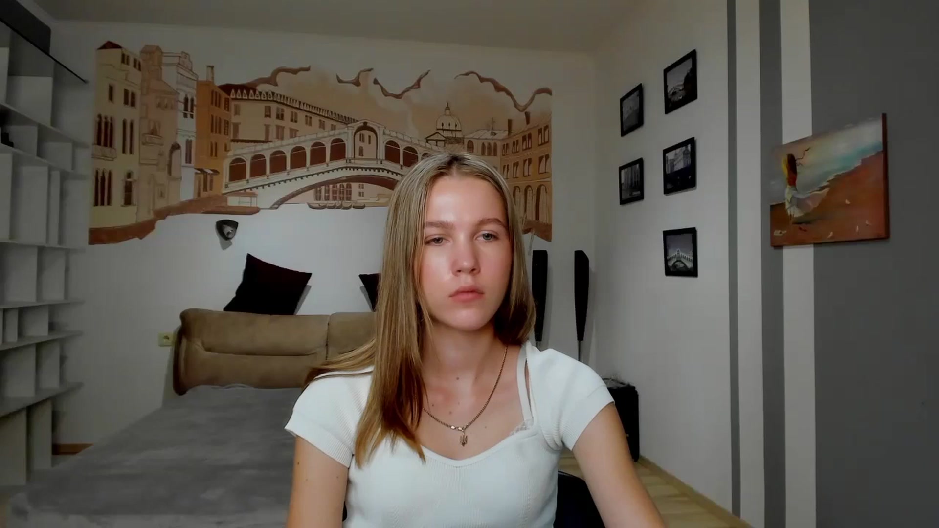 Gallery image thumbnail from Kate_Lewiss's myfreecams stream on, 03/30/2024, 12:05 image 9 of 20