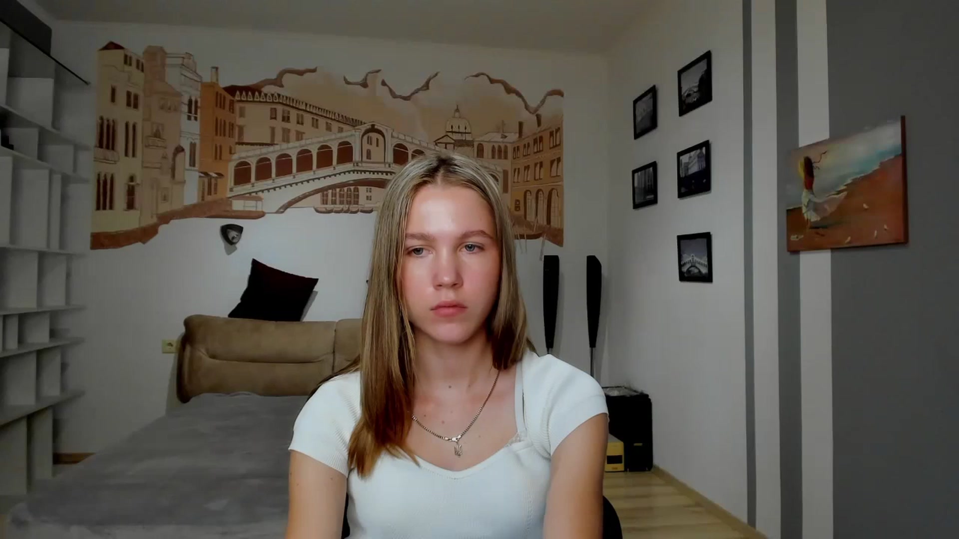 Gallery image thumbnail from Kate_Lewiss's myfreecams stream on, 03/30/2024, 12:05 image 11 of 20