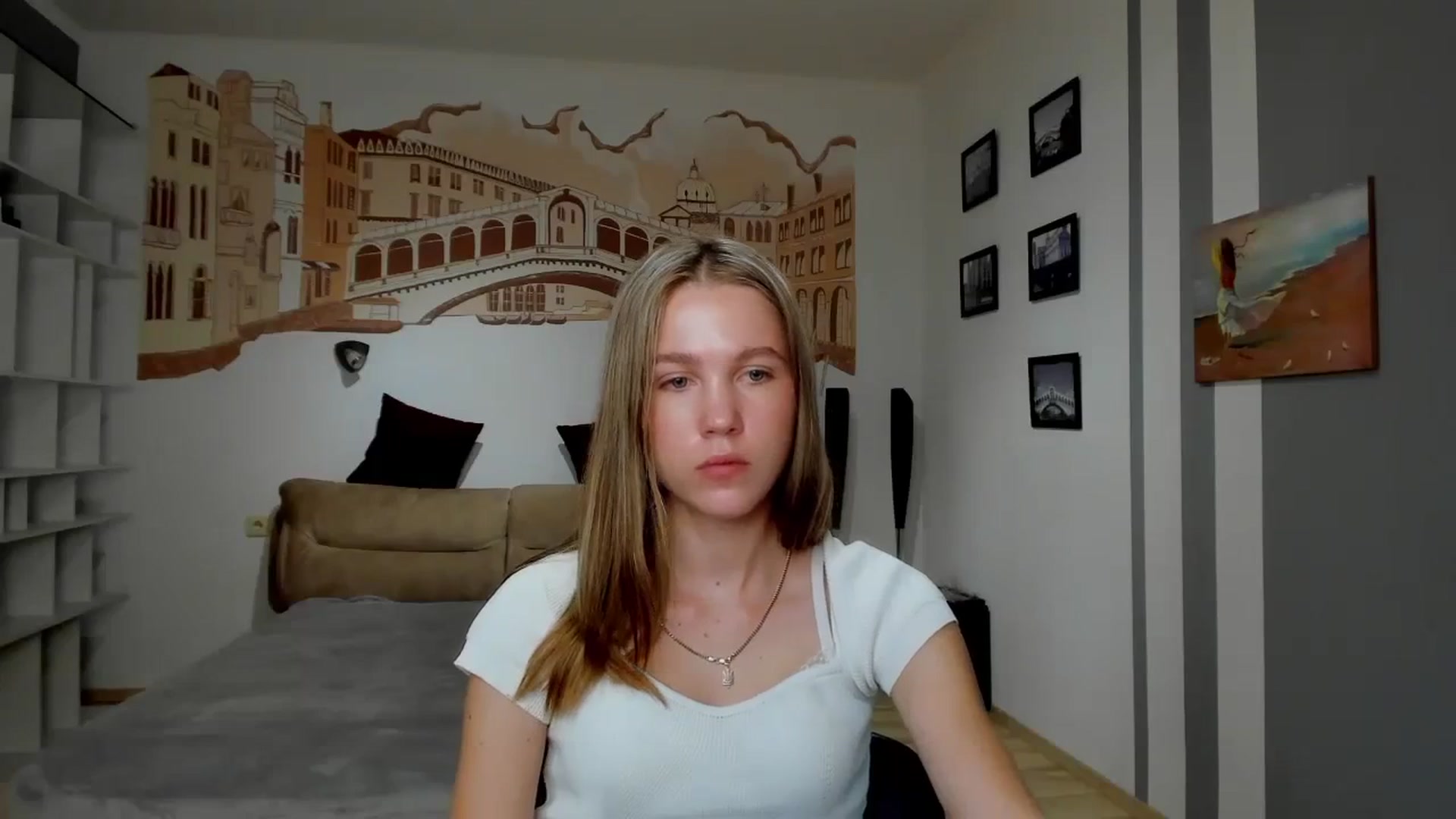 Gallery image thumbnail from Kate_Lewiss's myfreecams stream on, 03/30/2024, 12:05 image 10 of 20
