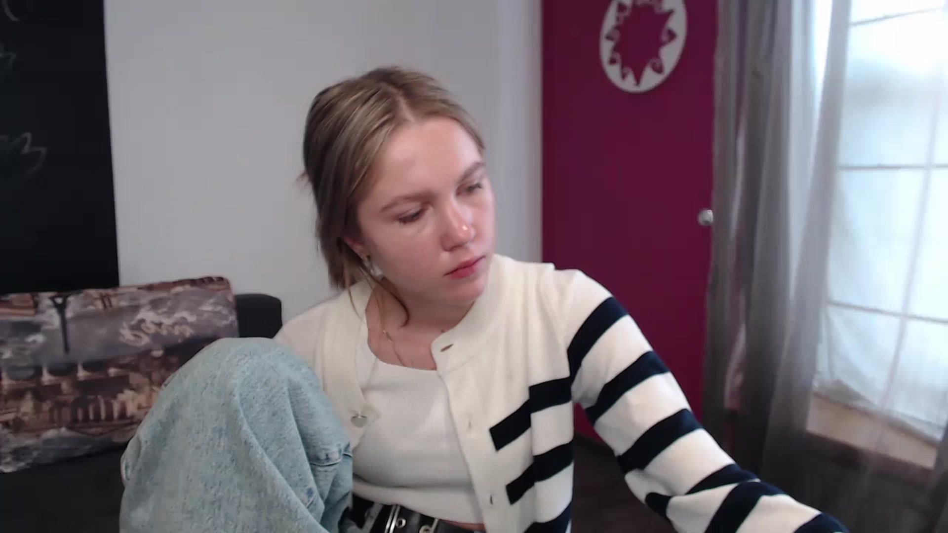 Gallery image thumbnail from Kate_Lewiss's myfreecams stream on, 03/31/2024, 09:24 image 5 of 20