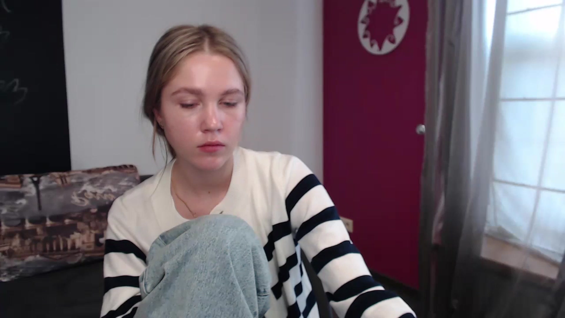 Gallery image thumbnail from Kate_Lewiss's myfreecams stream on, 03/31/2024, 09:24 image 16 of 20