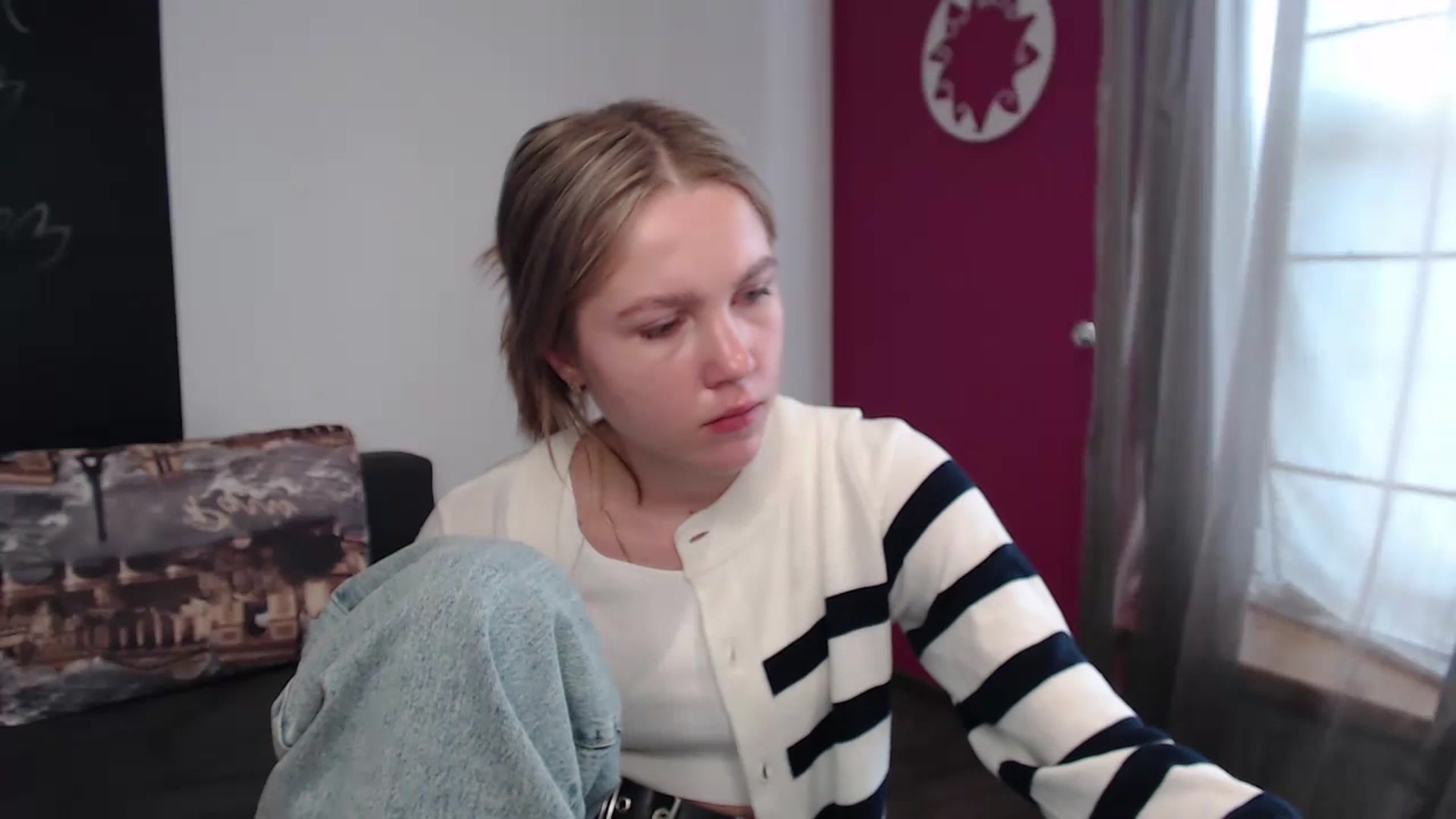 Gallery image thumbnail from Kate_Lewiss's myfreecams stream on, 03/31/2024, 09:24 image 6 of 20