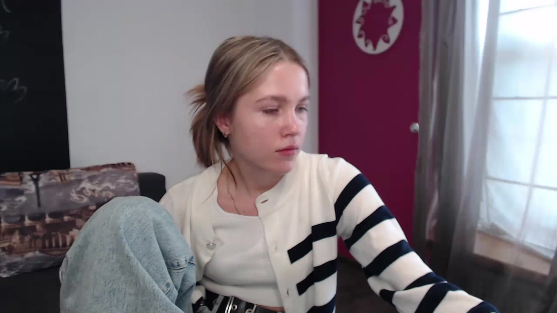 Gallery image thumbnail from Kate_Lewiss's myfreecams stream on, 03/31/2024, 09:24 image 4 of 20