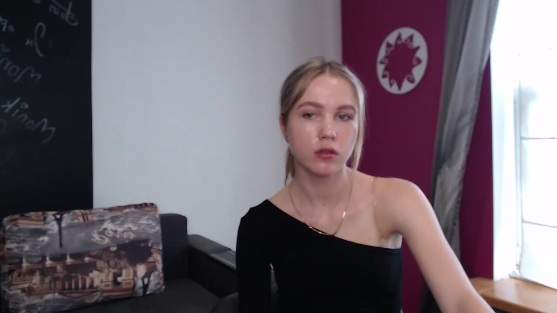 Gallery image thumbnail from Kate_Lewiss's myfreecams stream on, 04/01/2024, 09:28 image 11 of 20