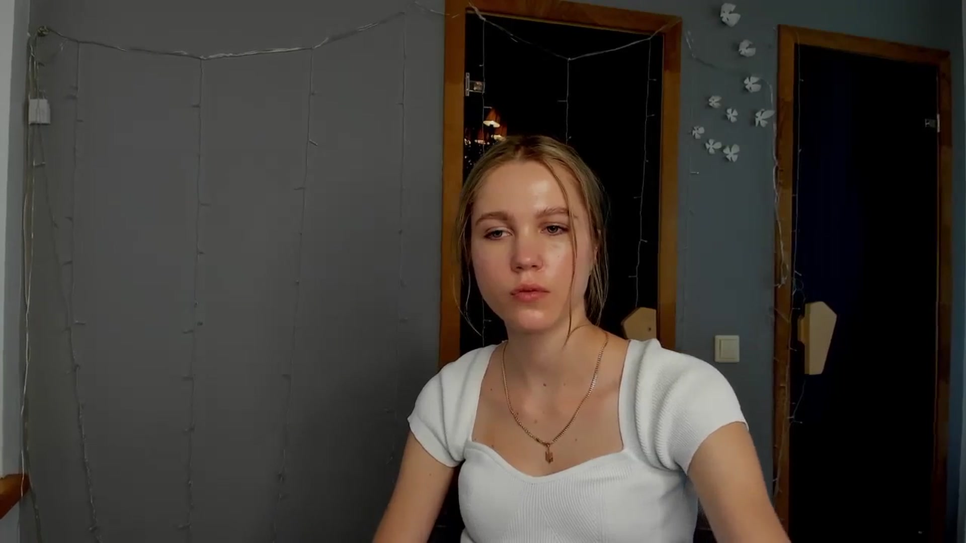 Gallery image thumbnail from Kate_Lewiss's myfreecams stream on, 04/02/2024, 10:42 image 19 of 20