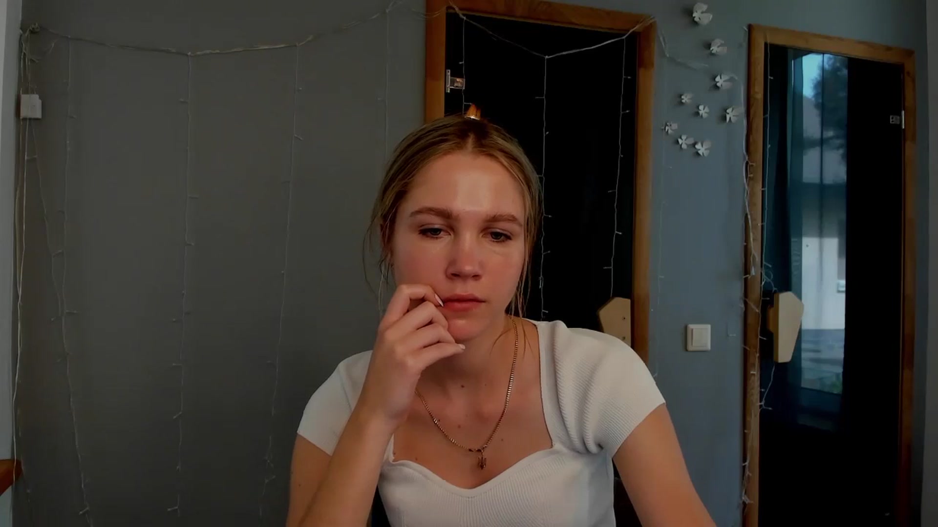 Gallery image thumbnail from Kate_Lewiss's myfreecams stream on, 04/02/2024, 10:42 image 7 of 20