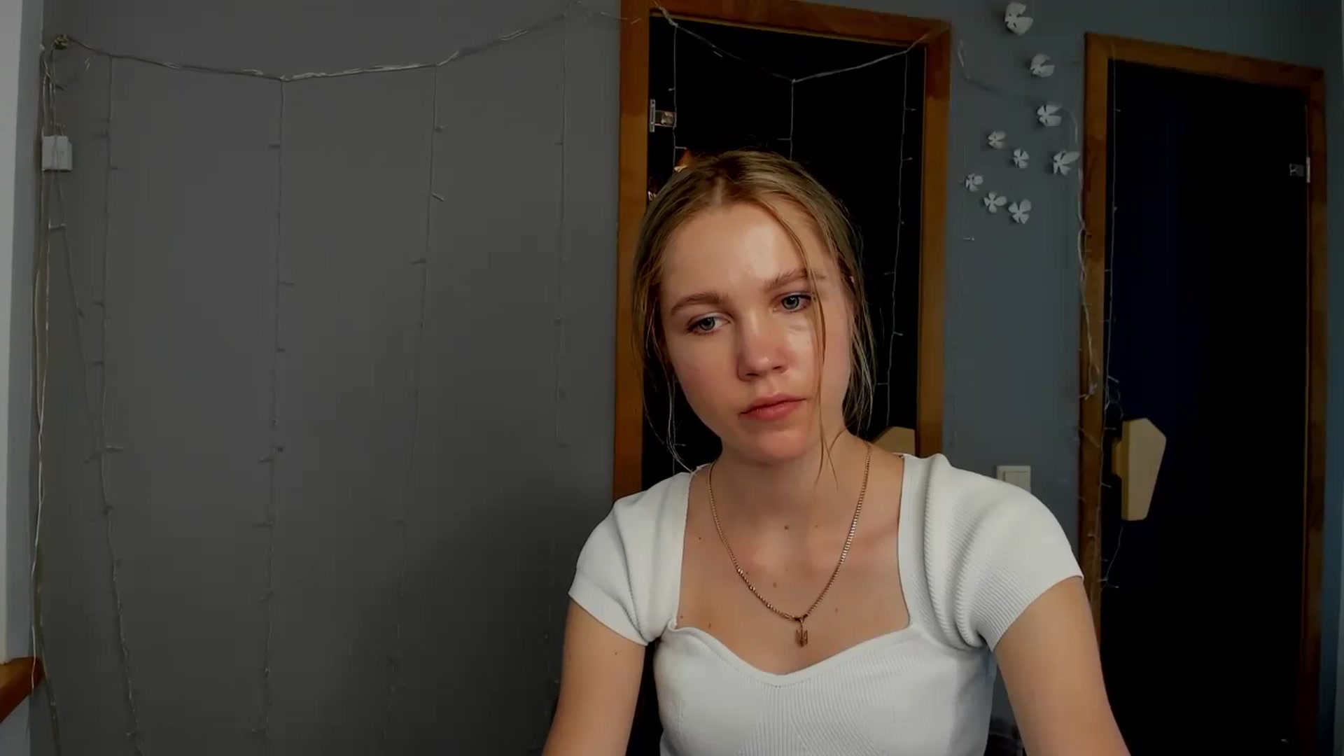 Gallery image thumbnail from Kate_Lewiss's myfreecams stream on, 04/02/2024, 10:42 image 13 of 20