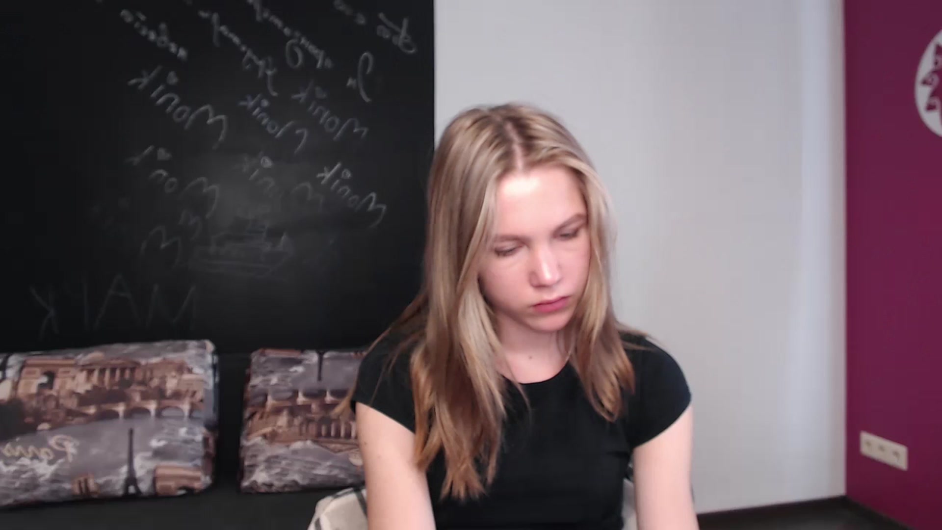 Gallery image thumbnail from Kate_Lewiss's myfreecams stream on, 04/04/2024, 09:33 image 9 of 20