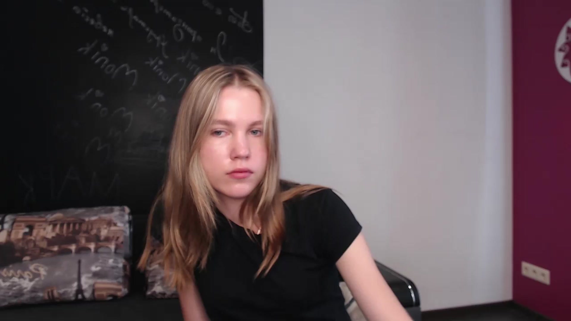 Gallery image thumbnail from Kate_Lewiss's myfreecams stream on, 04/04/2024, 09:33 image 7 of 20