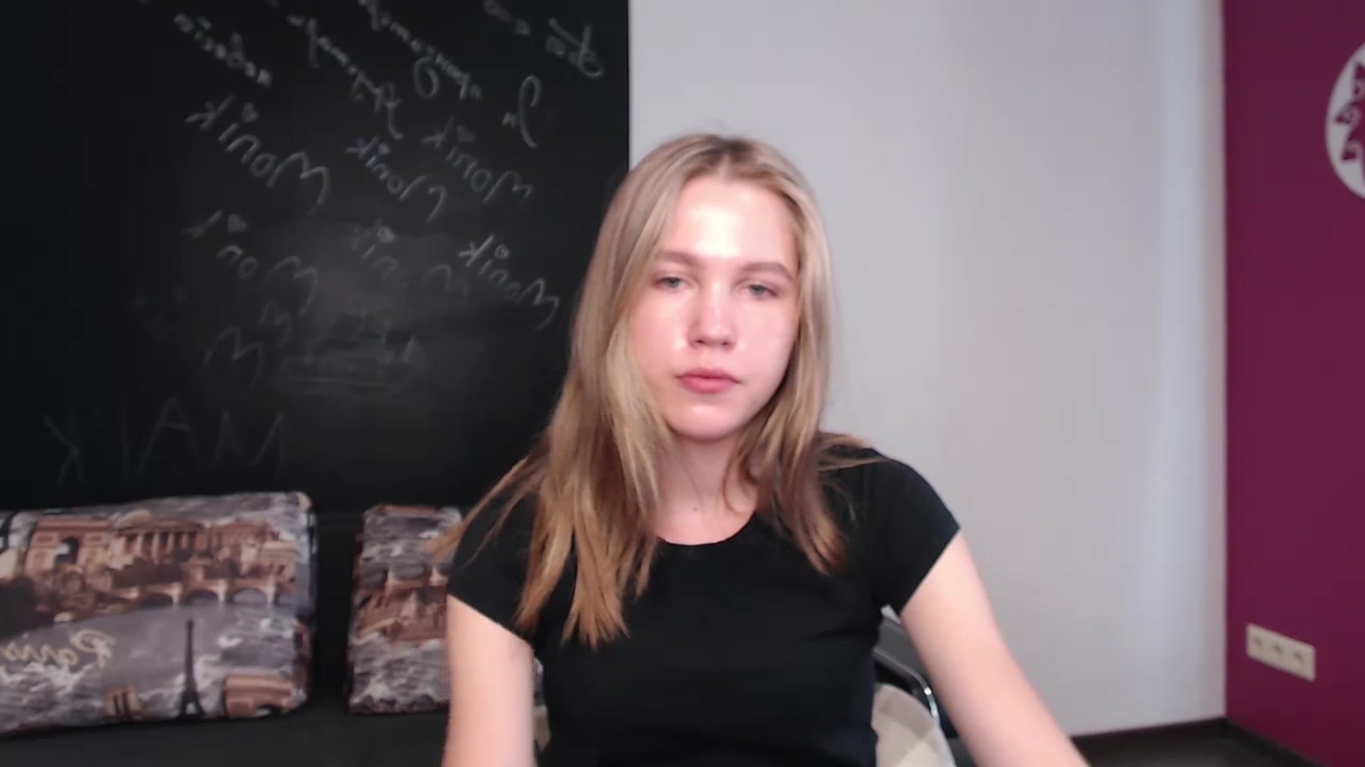 Gallery image thumbnail from Kate_Lewiss's myfreecams stream on, 04/04/2024, 09:33 image 8 of 20