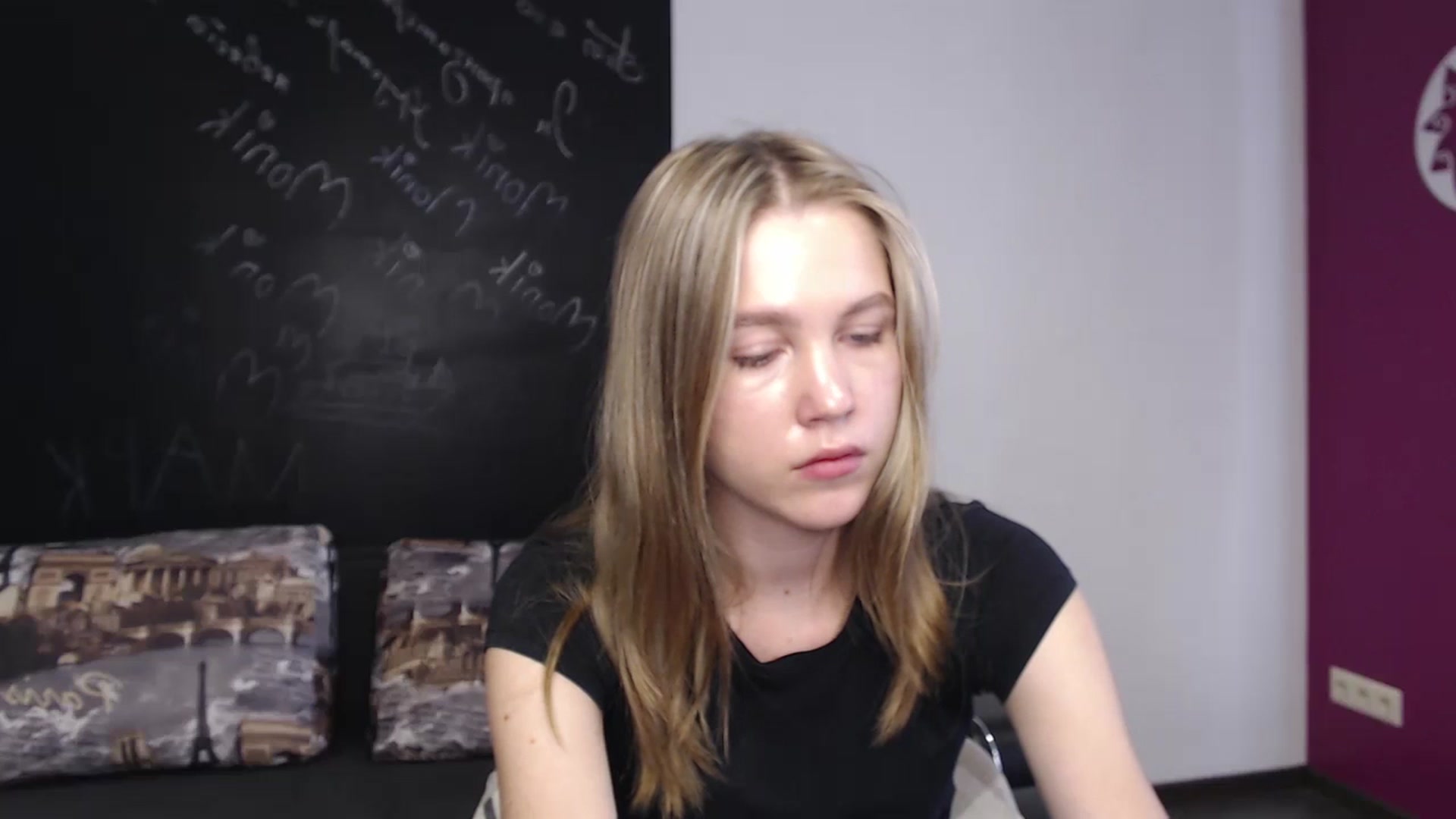Gallery image thumbnail from Kate_Lewiss's myfreecams stream on, 04/04/2024, 09:33 image 15 of 20
