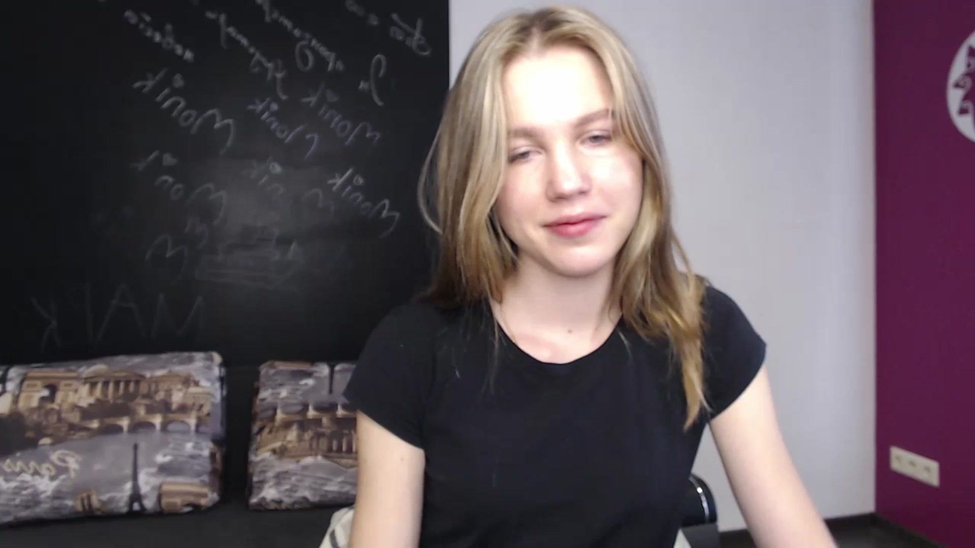 Gallery image thumbnail from Kate_Lewiss's myfreecams stream on, 04/04/2024, 09:33 image 20 of 20