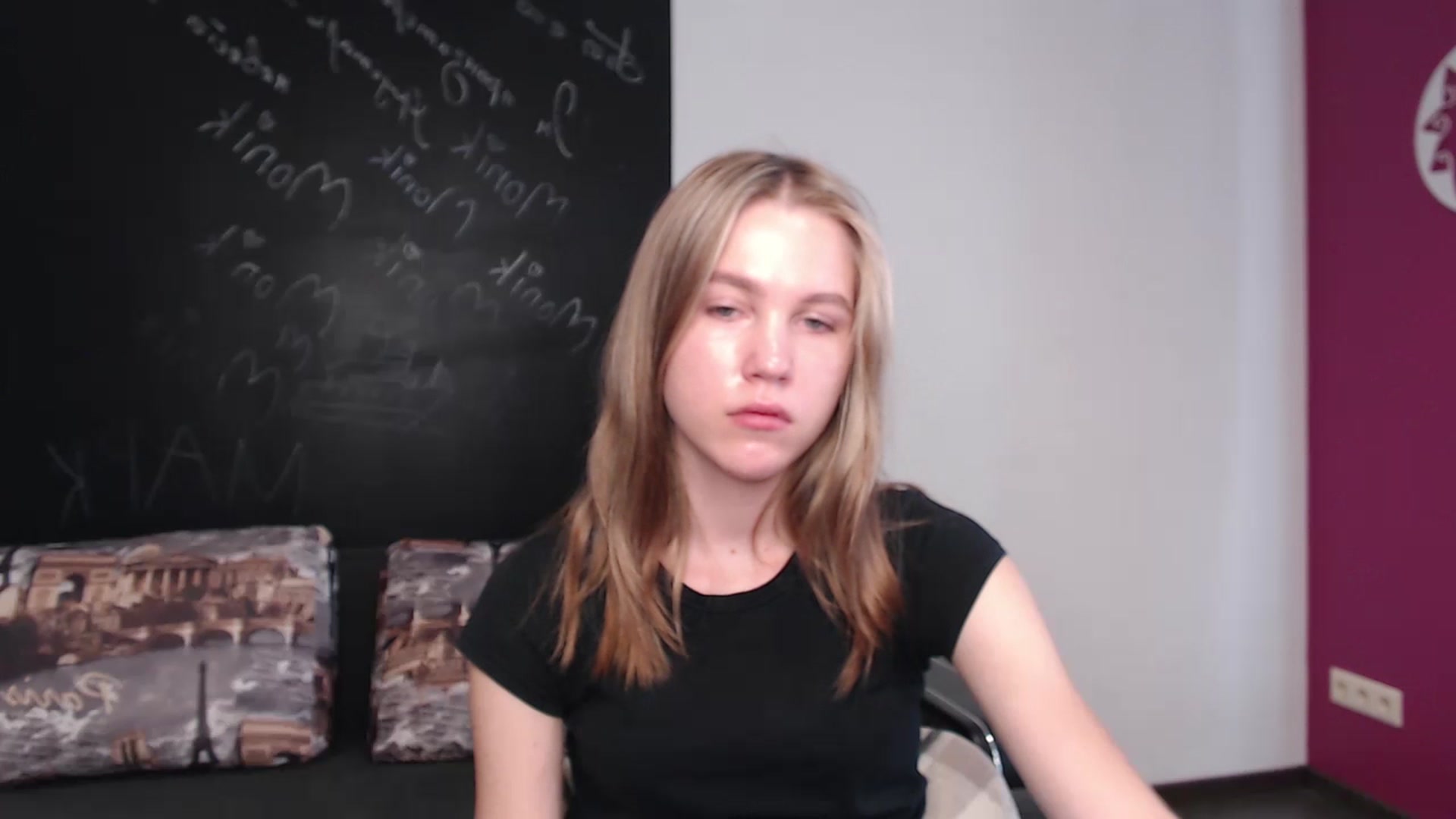 Gallery image thumbnail from Kate_Lewiss's myfreecams stream on, 04/04/2024, 09:33 image 12 of 20