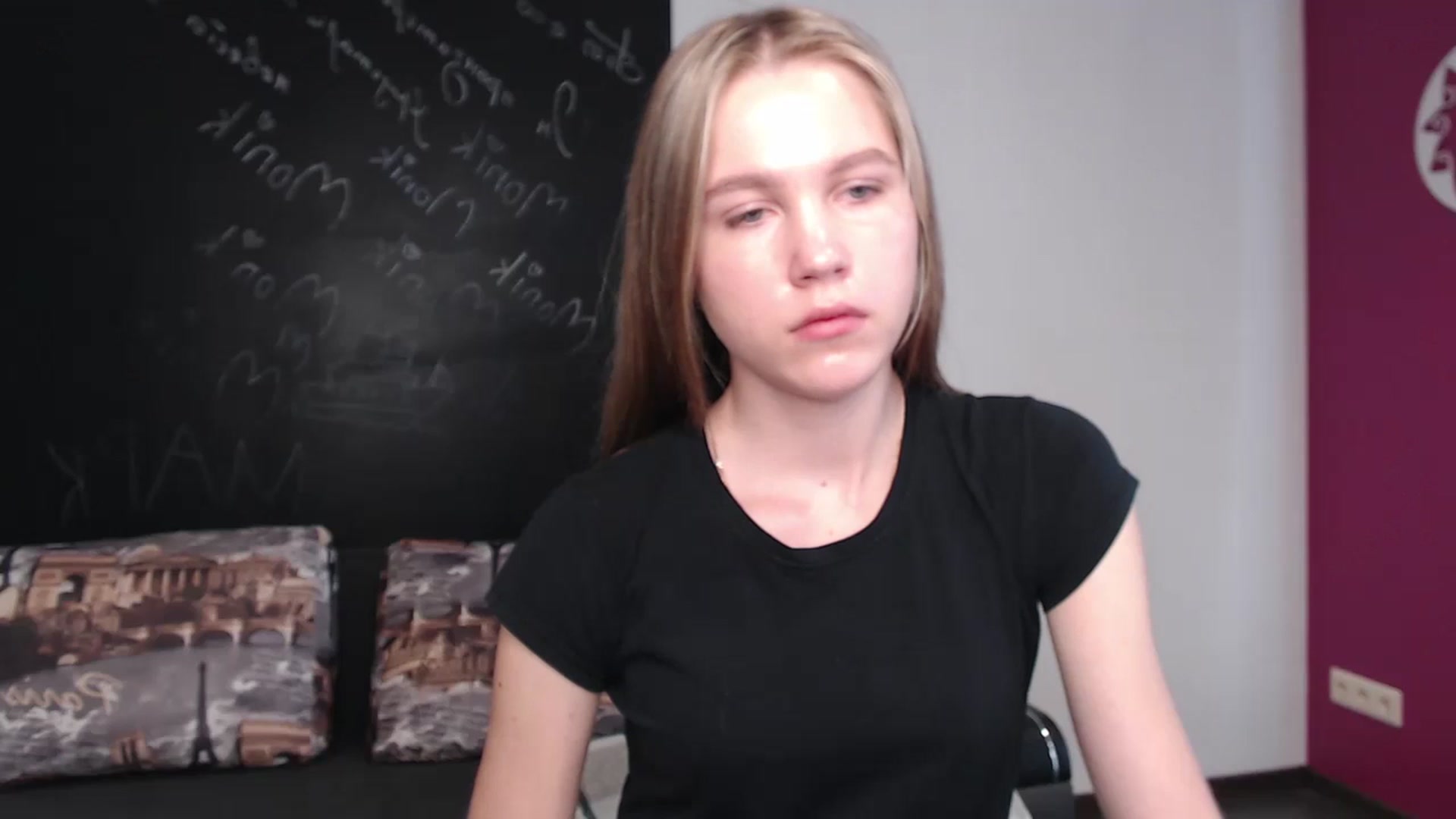 Gallery image thumbnail from Kate_Lewiss's myfreecams stream on, 04/04/2024, 09:33 image 18 of 20