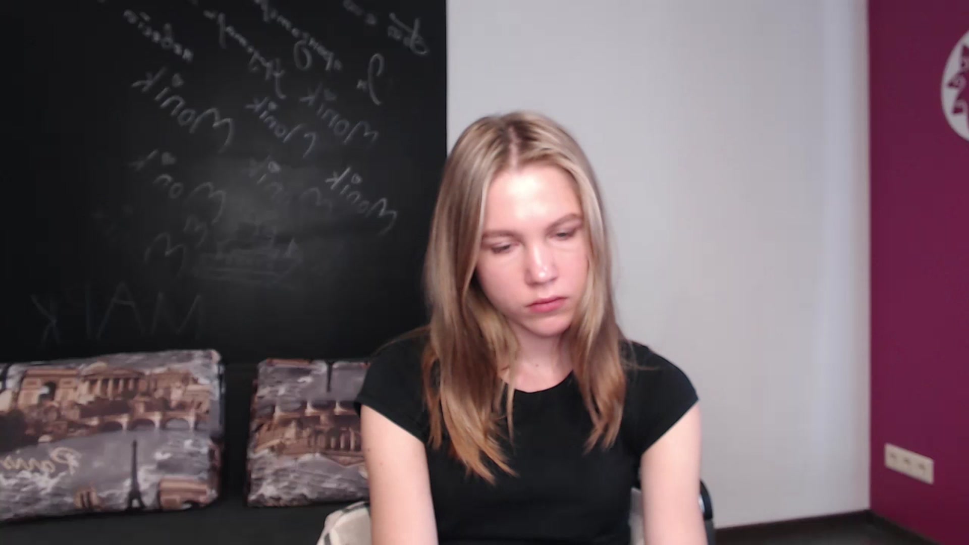 Gallery image thumbnail from Kate_Lewiss's myfreecams stream on, 04/04/2024, 09:33 image 13 of 20