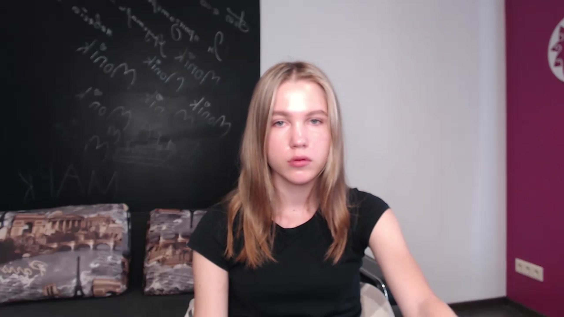 Gallery image thumbnail from Kate_Lewiss's myfreecams stream on, 04/04/2024, 09:33 image 16 of 20
