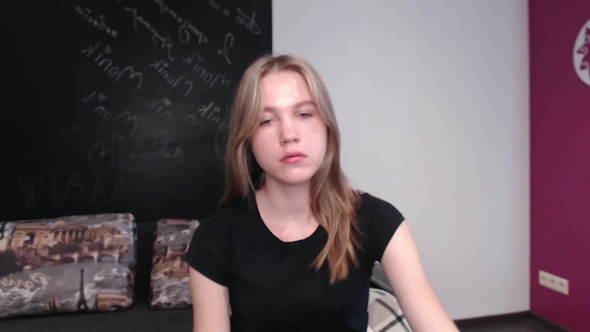 Gallery image thumbnail from Kate_Lewiss's myfreecams stream on, 04/04/2024, 10:18 image 1 of 20