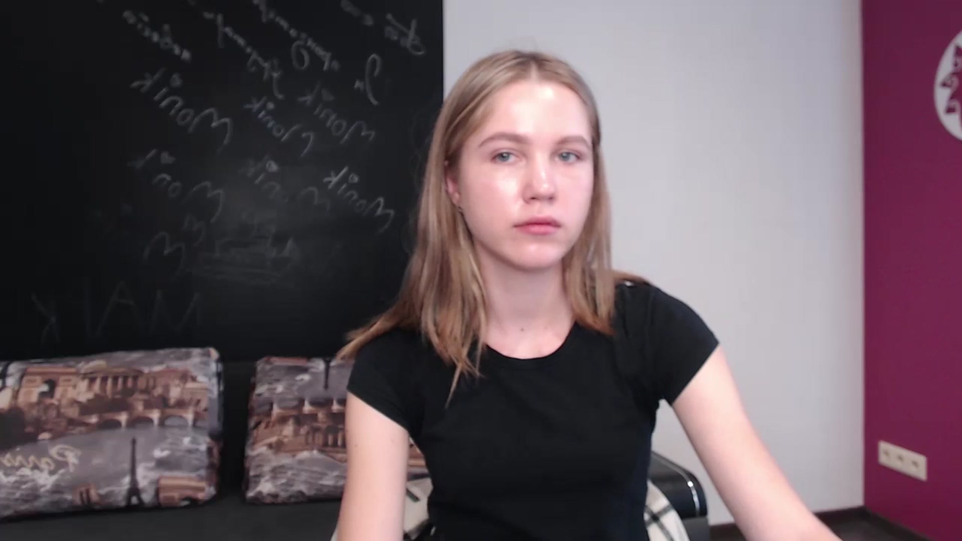 Gallery image thumbnail from Kate_Lewiss's myfreecams stream on, 04/04/2024, 10:18 image 10 of 20